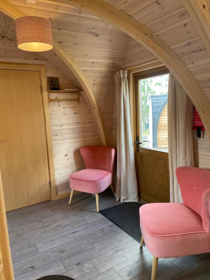 Leighton  Squirrel Glamping Pod School House Farm酒店 外观 照片