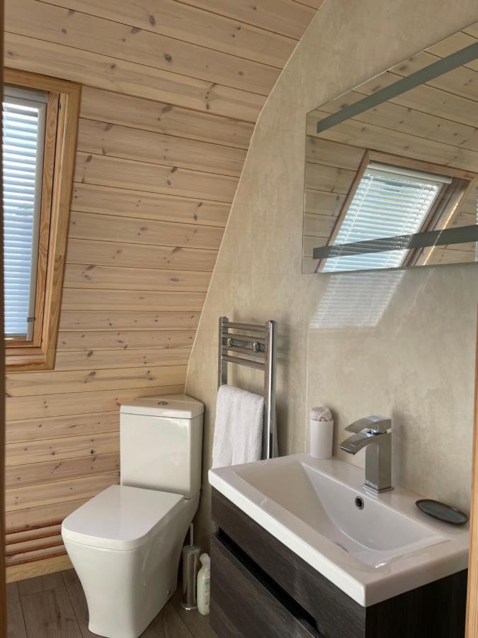 Leighton  Squirrel Glamping Pod School House Farm酒店 外观 照片
